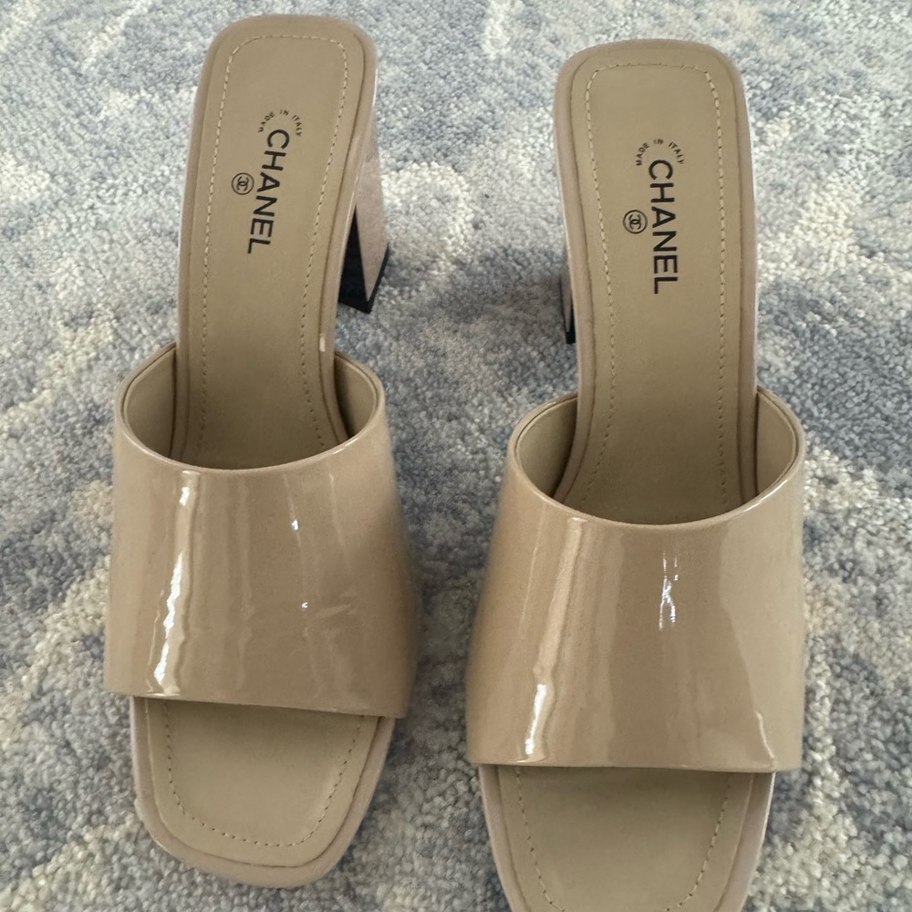 Chanel Tan Mules With Block Heel And Open Toe - image 1